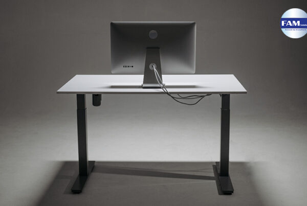 Standing desks vs. sit-stand adjustable tables